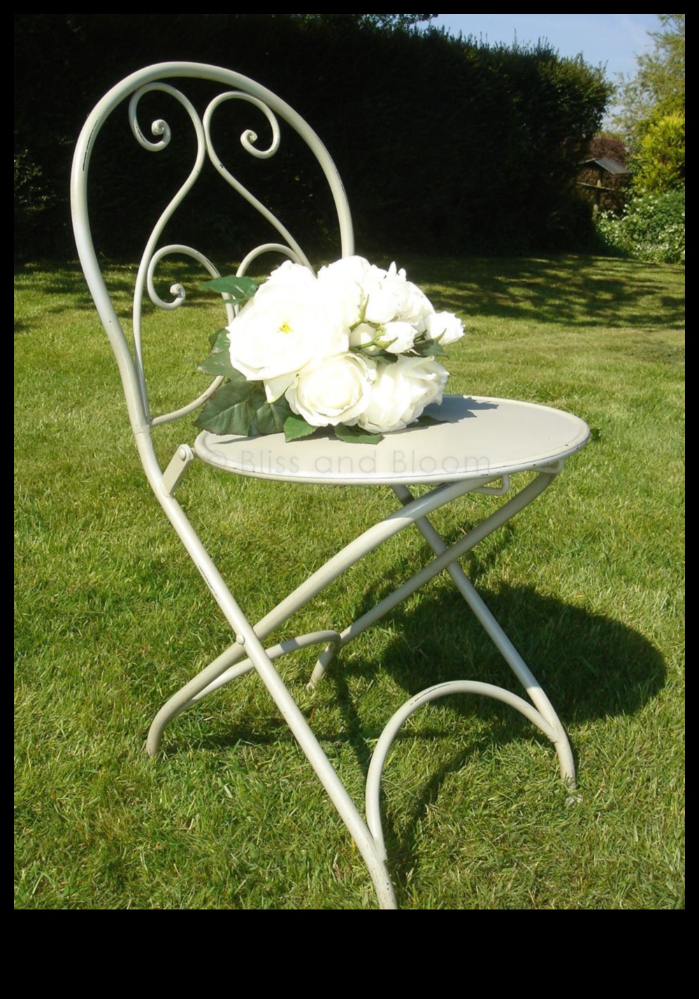 Blossom Bliss: חשיפת נוחות בטרנדים של ריהוט גן