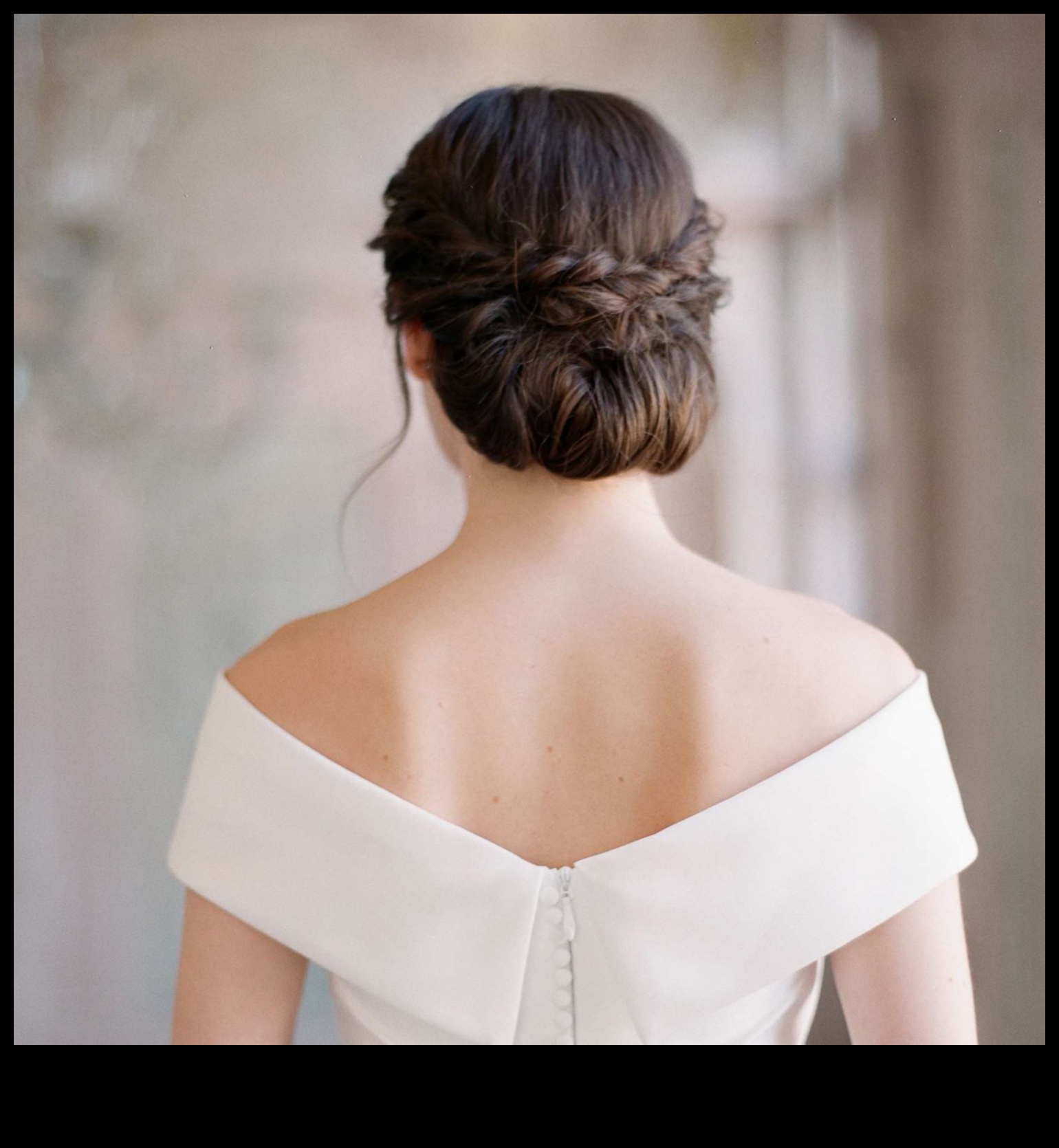 המשך אלגנטיות לא מתעסקת: תסרוקות מזדמנות שמדברות נפח