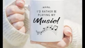 סימפוניה של אהבה: רעיונות למתנות מלודיות לוולנטיינס מוזיקליים