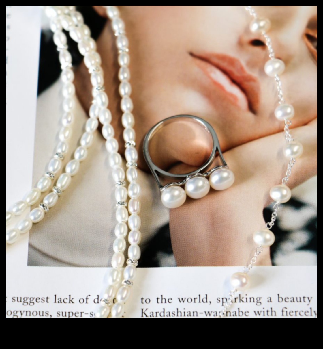 פנינים נוצצות: האיר את צעדיך עם צמידי פנינה